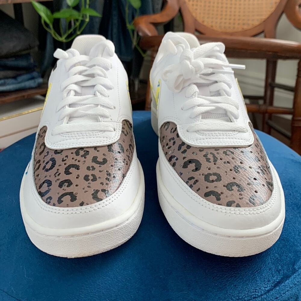 NIB Women's Nike Court Vision Low Custom Painted Sneaker Shoes 8.5 - Picture 3 of 10